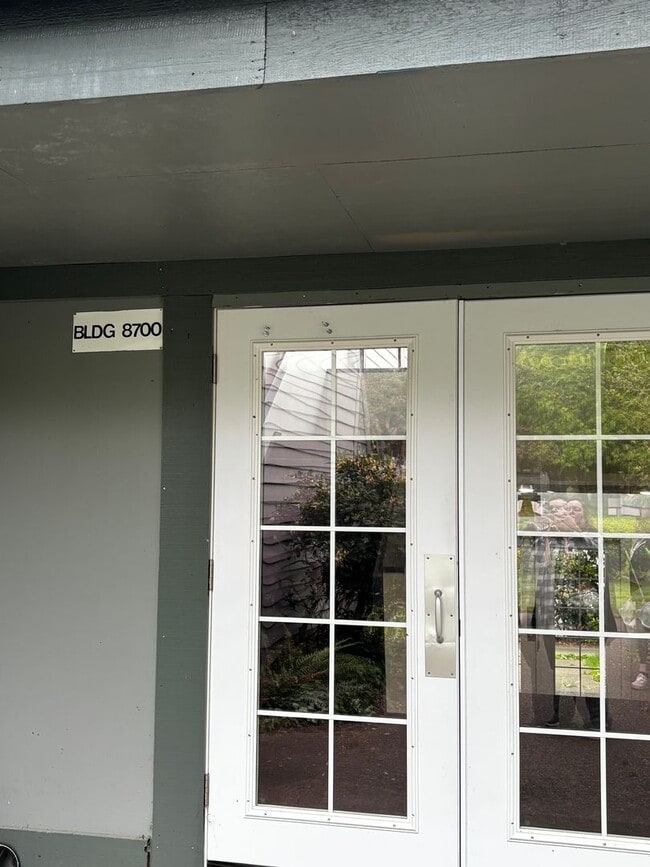 Building Photo - 1 bedroom condo near Washington Square wit...