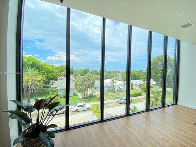 Foto del edificio - 1950 Fletcher St