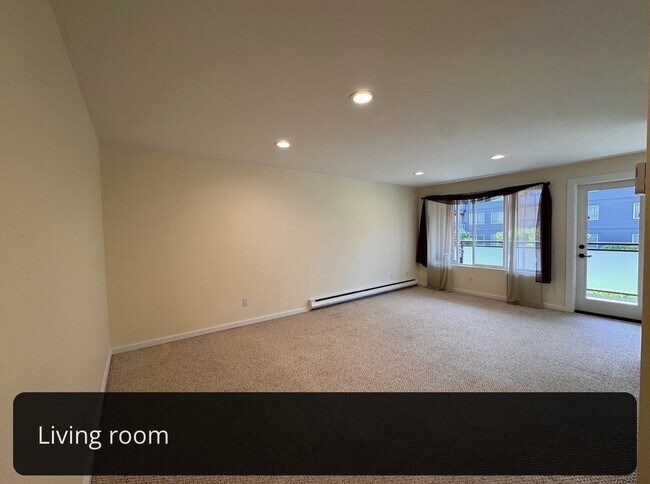 Foto del edificio - 7001 Sand Point Way NE