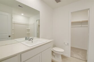 Building Photo - 10915 Tawny Rdg Dr