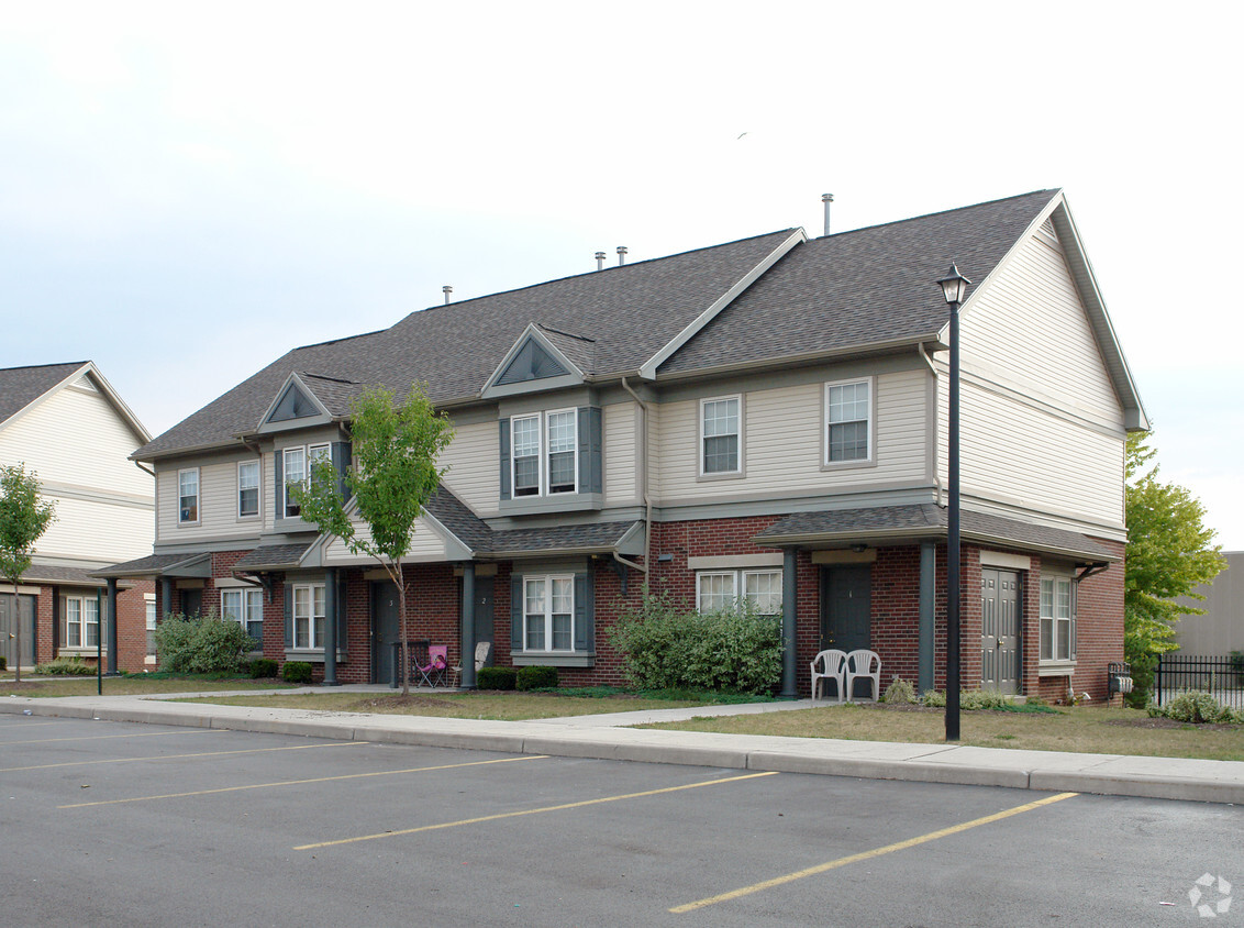 Building Photo - Anthony Square