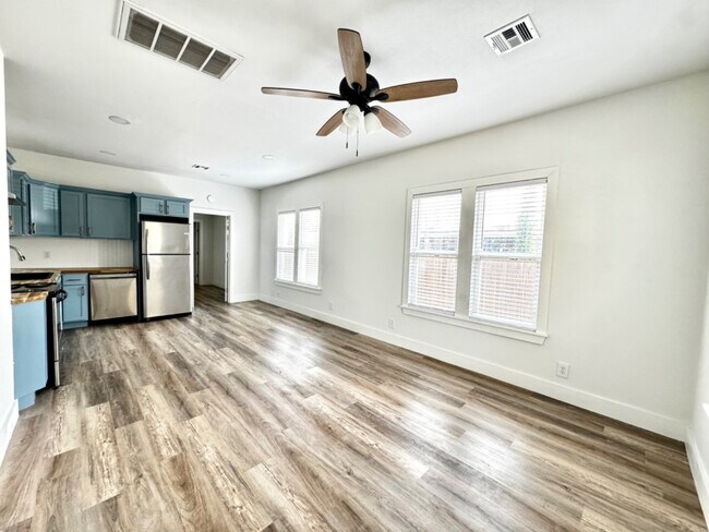 Foto del edificio - 1007 S Quincy Ave