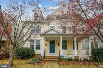 Building Photo - 1004 Gaither Rd