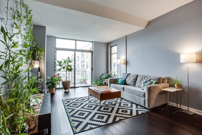 Building Photo - 475 K St NW