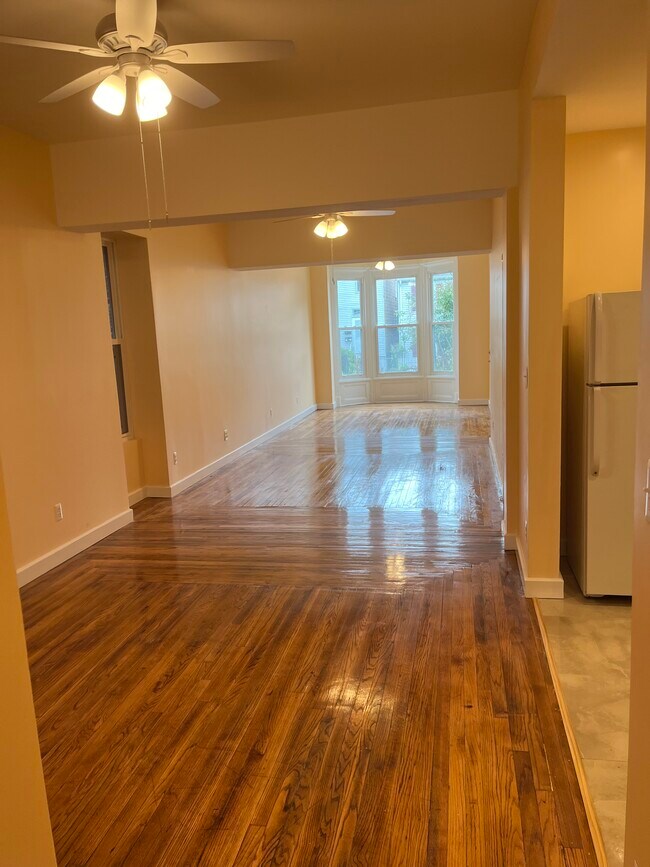 Building Photo - 365 3rd St