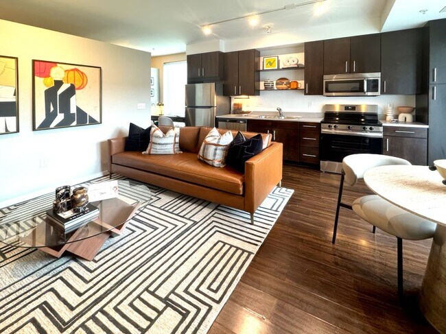 Building Photo - Flux Apartments