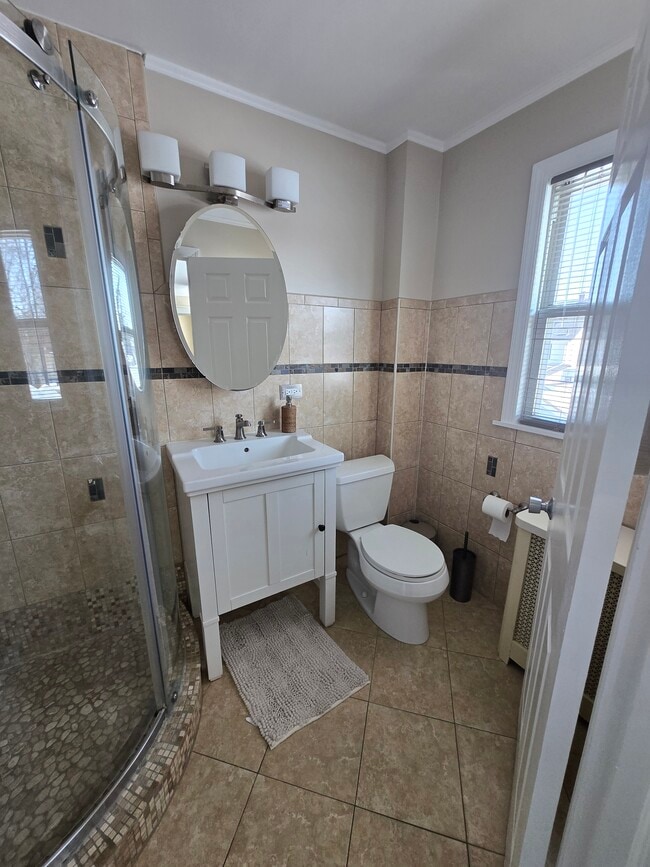 Building Photo - 74 Hughes St