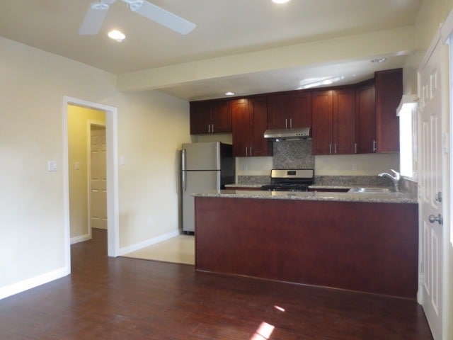 Building Photo - 4427 La Madera Ave