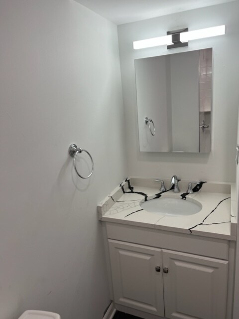 Bathroom - 17 Princeton St