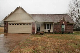 Building Photo - 721 Sanders Bluff Rd
