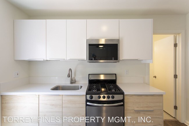 Building Photo - 7433-7433 Herschel Ave