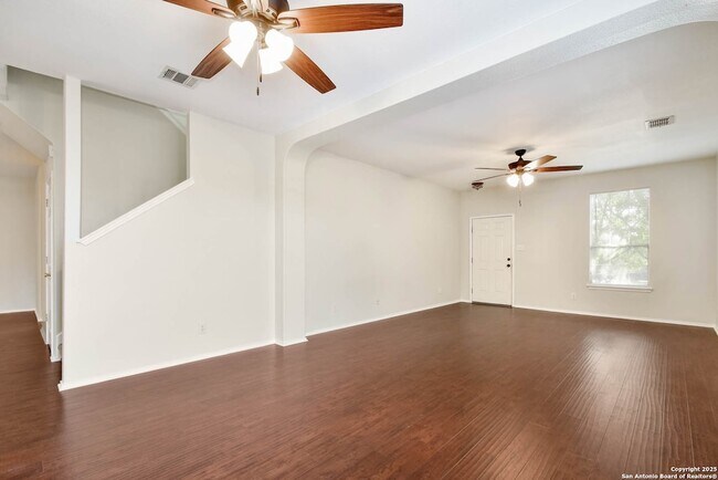 Foto del edificio - 6319 Big Bend Cove