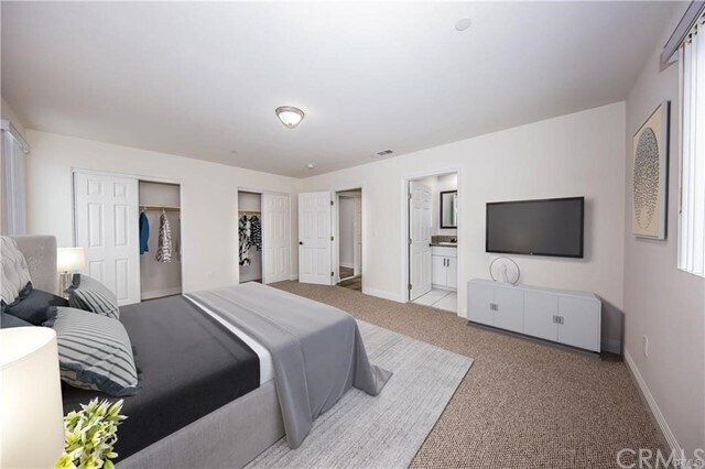 Foto principal - 211 E 84th Pl
