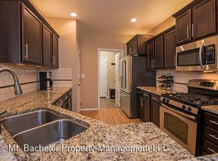 Building Photo - 3 br, 2.5 bath House - 61145 Teton Ln