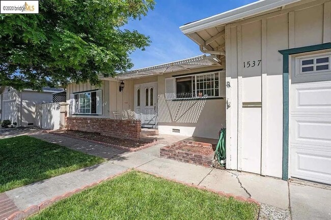 Building Photo - 1537 Heartwood Dr