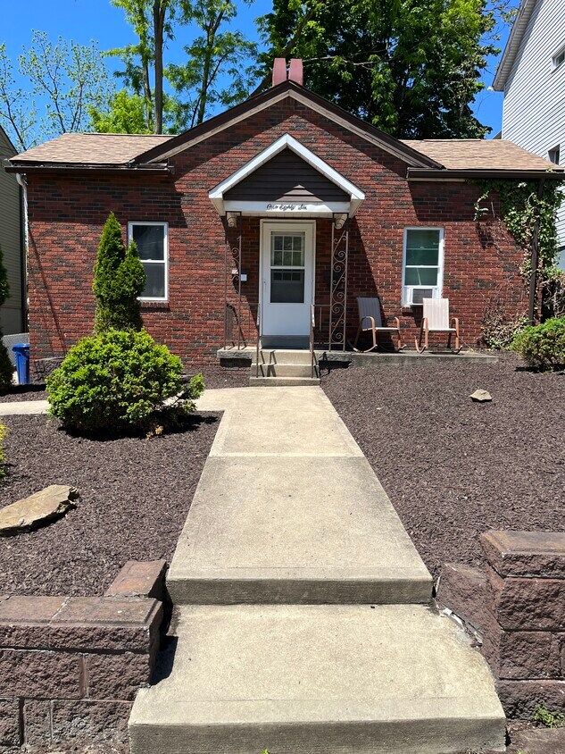 Foto principal - 186 Plymouth St
