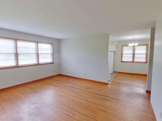 Foto del edificio - 3456 S Everett St