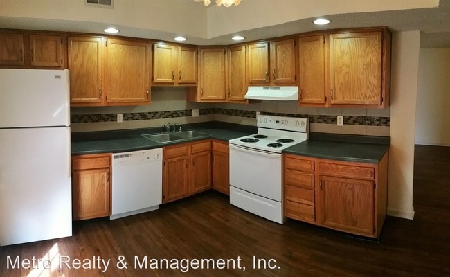 Building Photo - 6418 Venango Dr