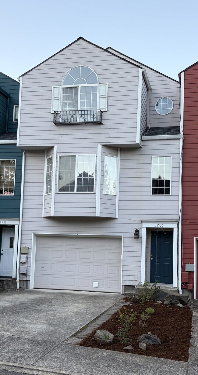 Foto del edificio - 1205 NW 7th Ave