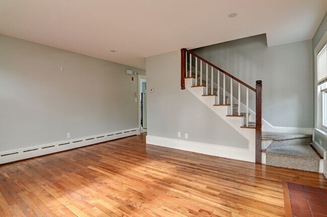 Foto del edificio - 317 Elmwood Ave