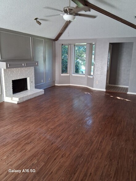 Building Photo - 11914 Garden Terrace Dr