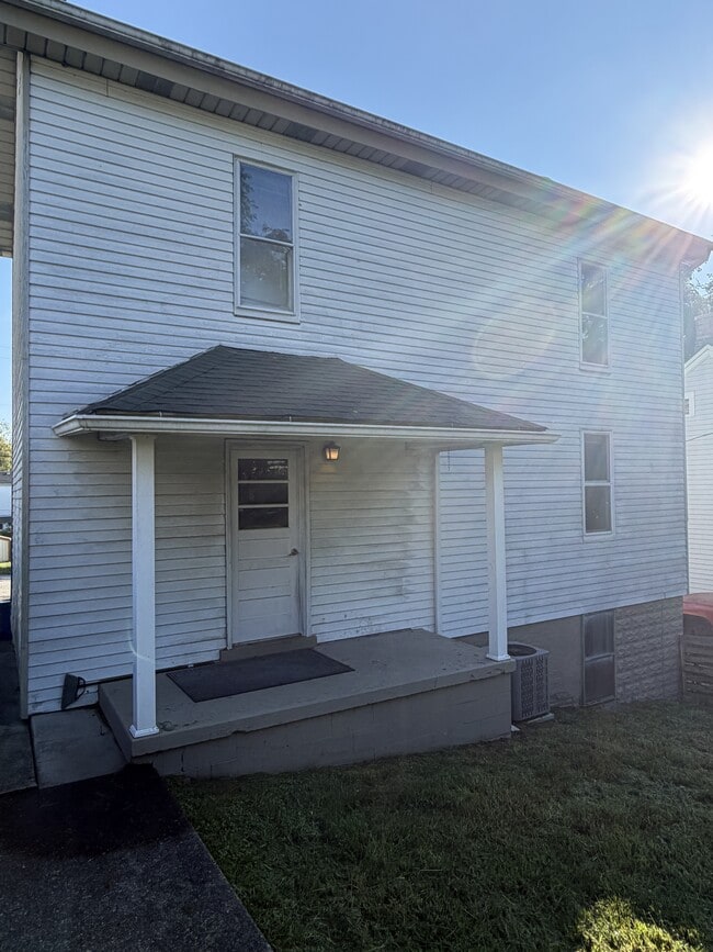 Building Photo - 432 Juniper St