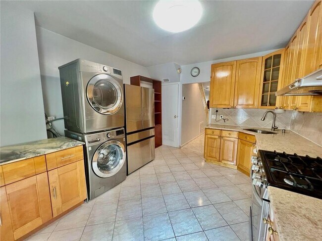 Building Photo - 1842 66th St