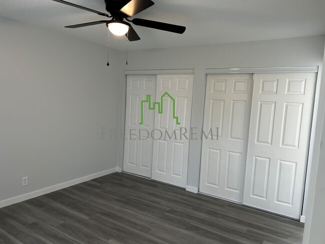 Foto del edificio - 1317 Oakland Rd NE