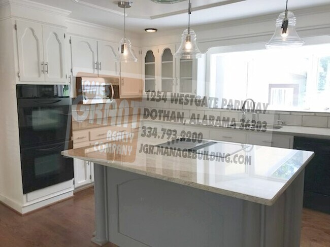 Foto del edificio - 1604 Haisten Dr