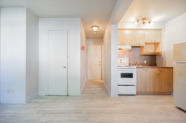 Photo du bâtiment - 6880-625e 25e Ave