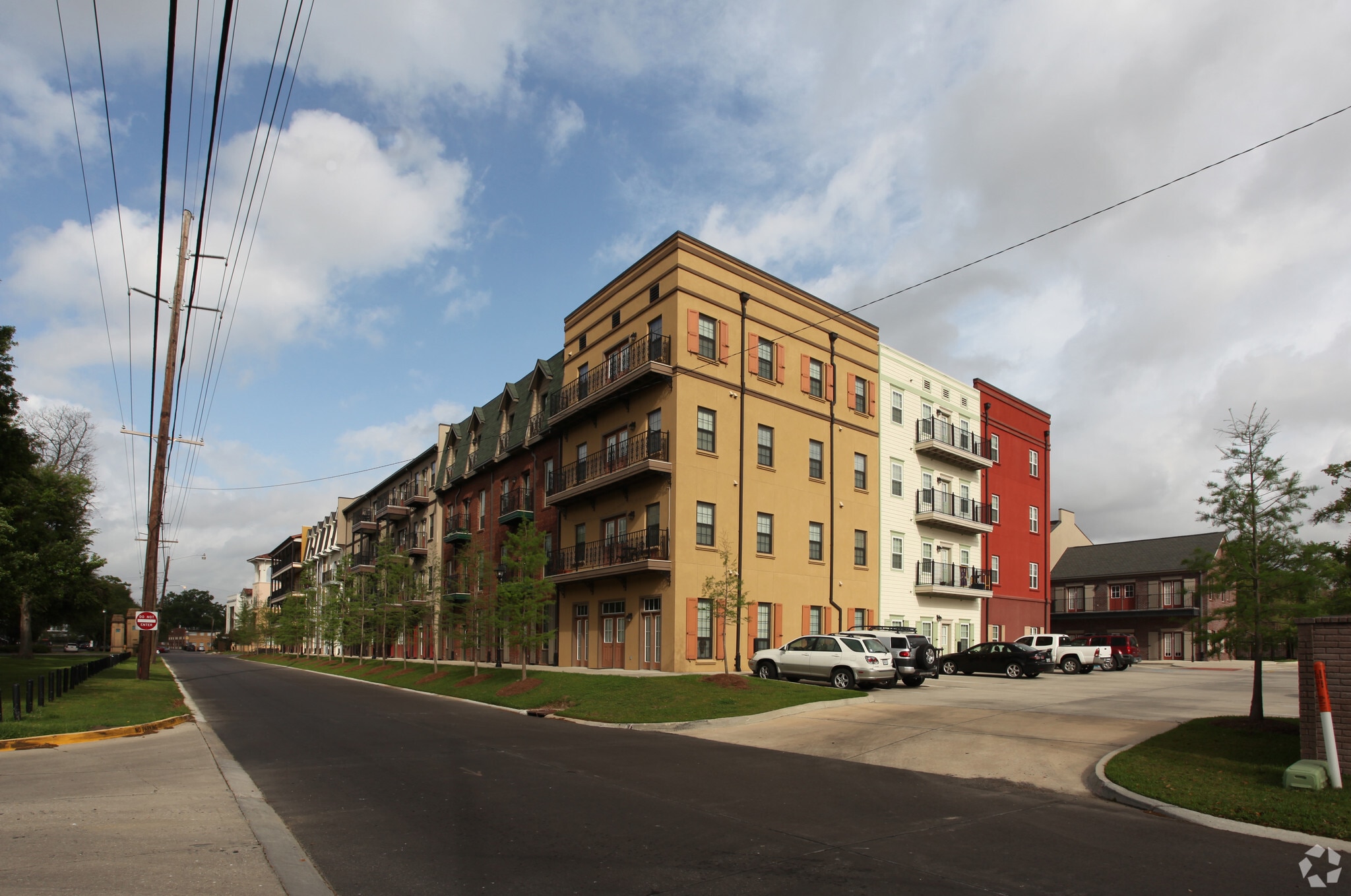 Fieldhouse Condominiums