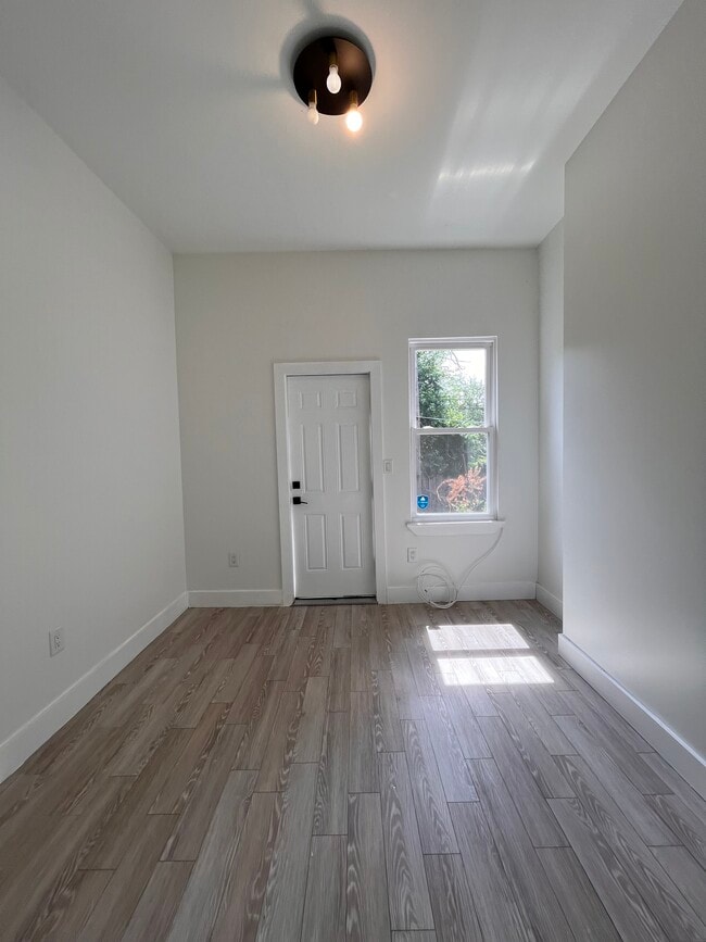 Building Photo - 670 Ocean Ave