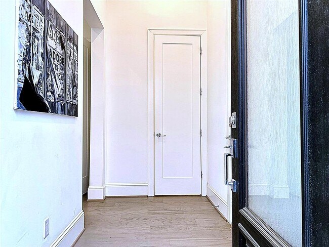 Foto del edificio - 1541 Lawrence St