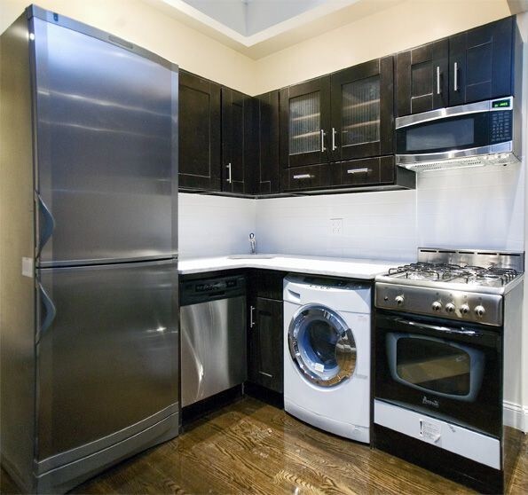 Primary Photo - 317 2nd Ave