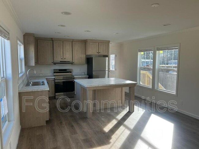 Foto del edificio - 3220 Sutton Ln