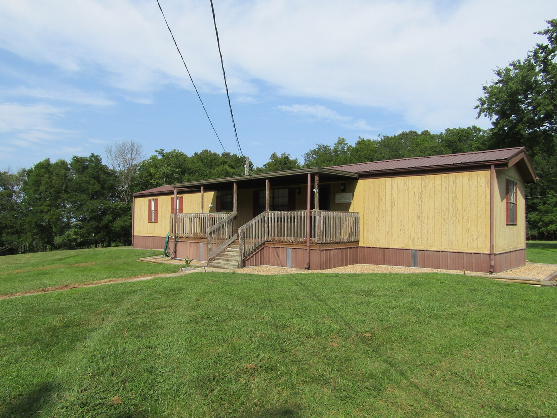 Foto principal - 916 Browns Ridge Rd