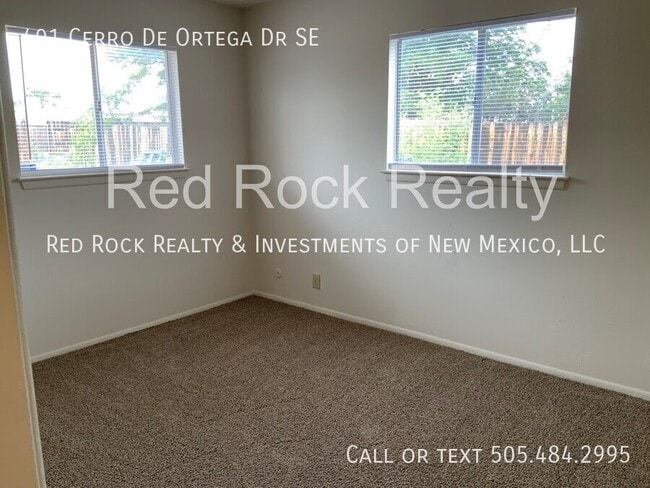 Building Photo - 401 Cerro De Ortega Dr SE