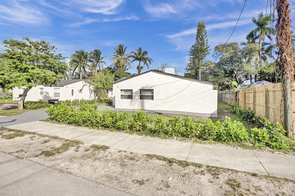 Primary Photo - 8265 NW 1st Pl
