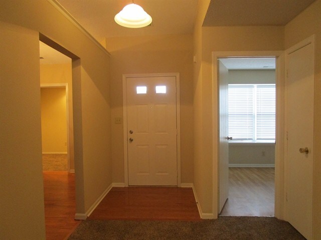 Building Photo - 1222 Blue Grass Parkway