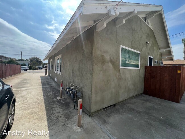 Foto del edificio - 2 br, 2 bath House - 263 Del Mar Ave