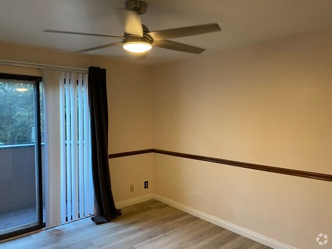 Building Photo - 47109 Benns Ter