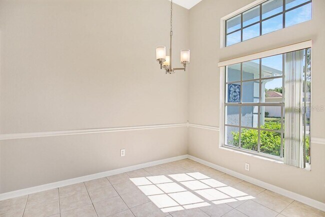 Building Photo - 10105 Cannon Dr
