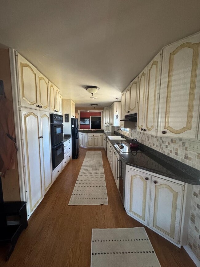 Foto del edificio - 822 Moose St