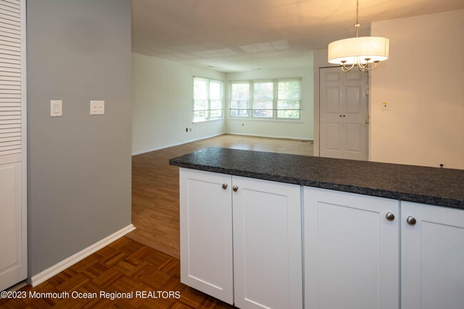 Building Photo - 90 Quince Ct