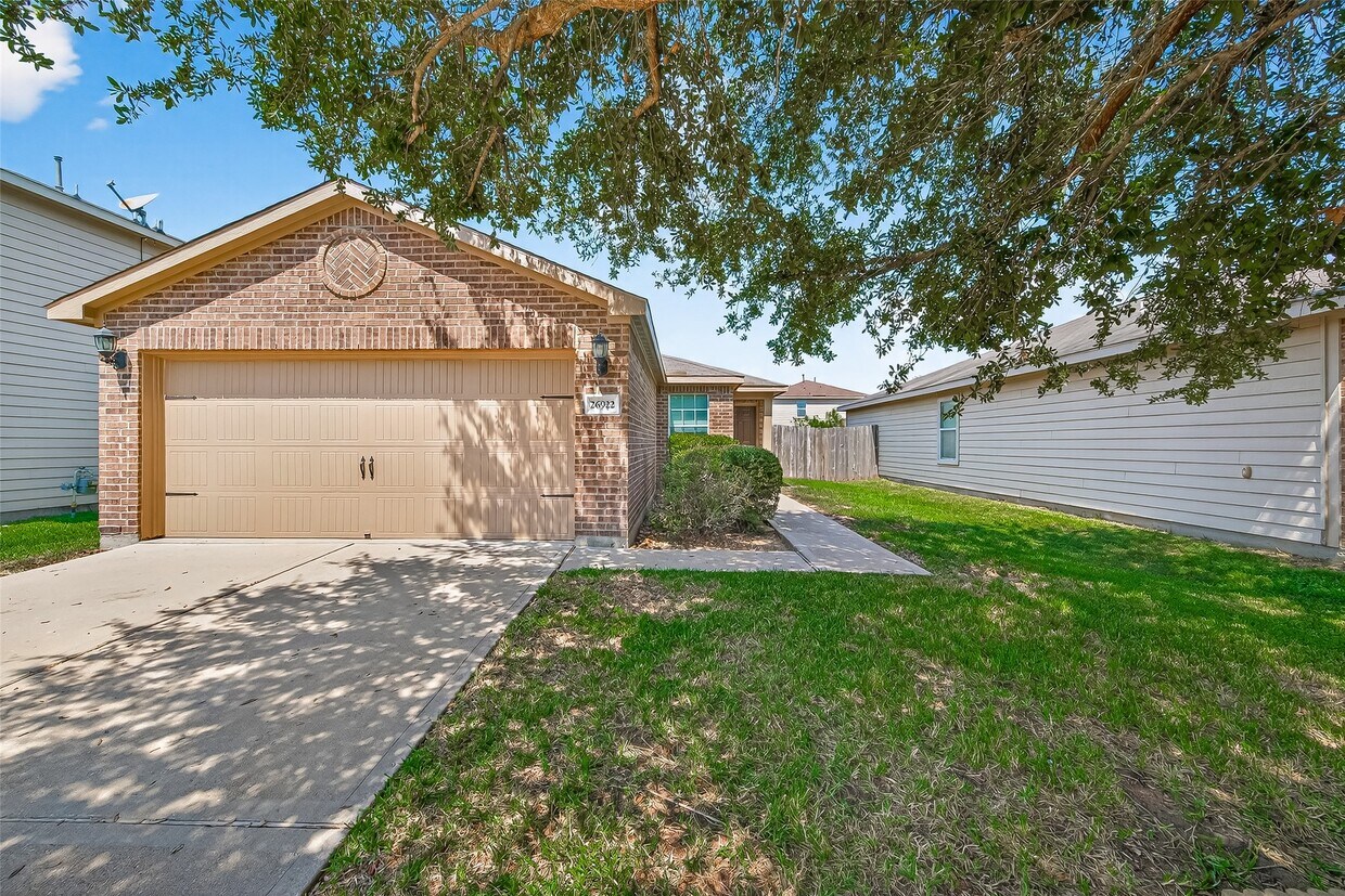 Foto principal - 26922 Springflight Ln