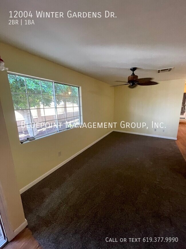 Foto del edificio - Charming 2 Bedroom  Duplex with yard!
