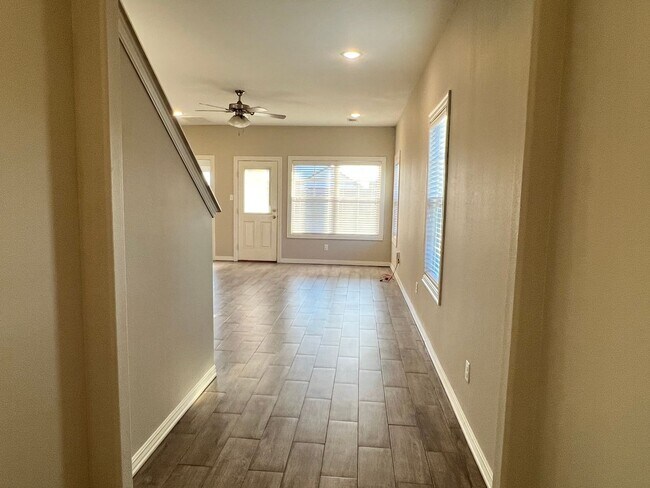 Foto del edificio - Beautiful 3B/2B Townhome in Chaffee Crossi...