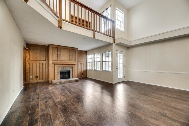 Building Photo - 100 Quail Creek