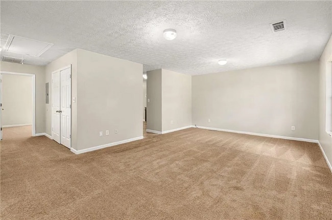 Building Photo - 598 Elle's Wy