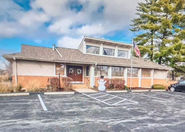 Building Photo - 634 Sandy Summit Dr